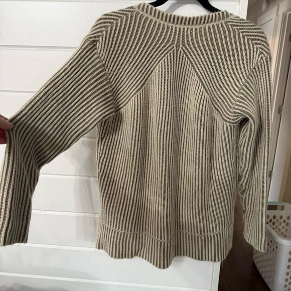 Easel Ribbed Beige Sweater - Picture 3 of 4